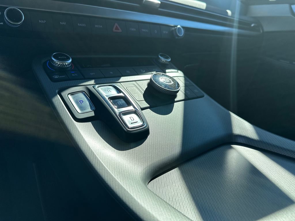 Used 2025 Hyundai Palisade SE image 30