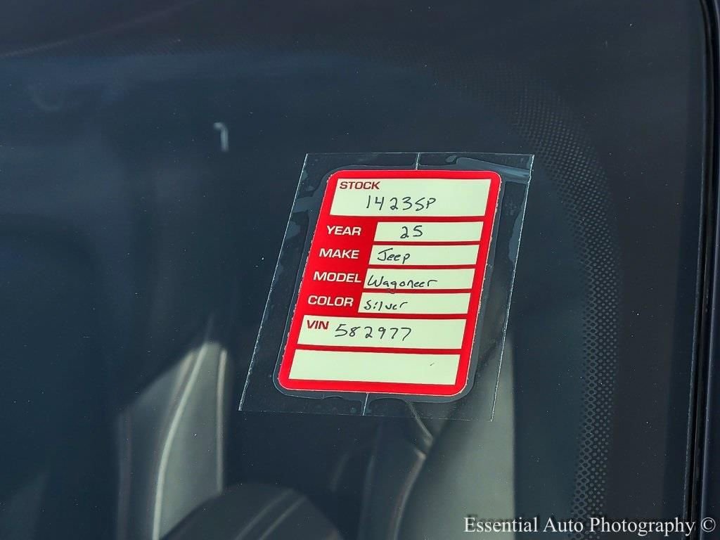 Used 2025 Jeep Wagoneer S Limited AWD/4WD image 39