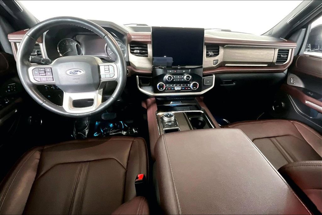 Used 2024 Ford Expedition Limited image 15