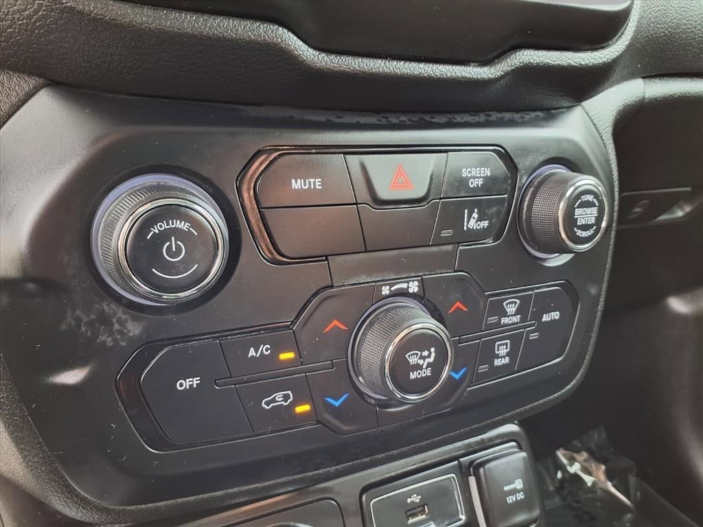 Used 2023 Jeep Renegade Latitude image 7