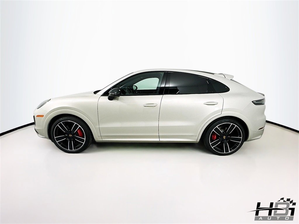 Used 2023 Porsche Cayenne GTS w/ Premium Package Plus image 9