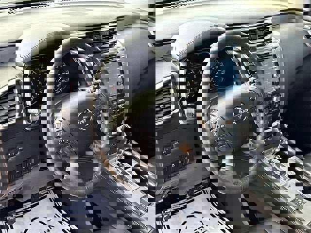 Used 2023 Nissan Murano SV image 19