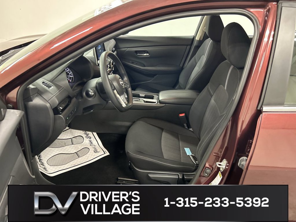 Used 2024 Nissan Sentra SV w/ Trunk Package FWD image 9