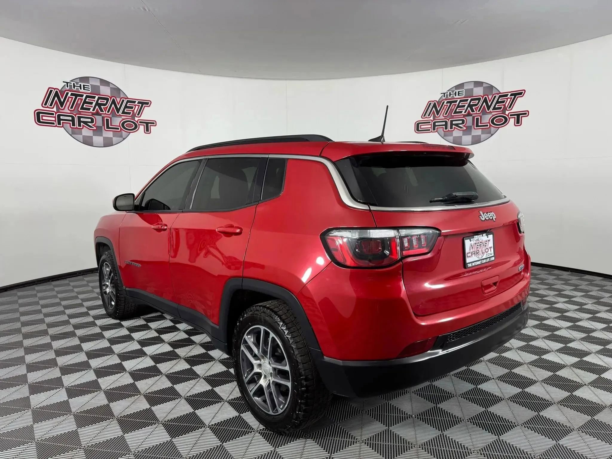 Used 2019 Jeep Compass Latitude w/ Popular Equipment Group FWD image 5