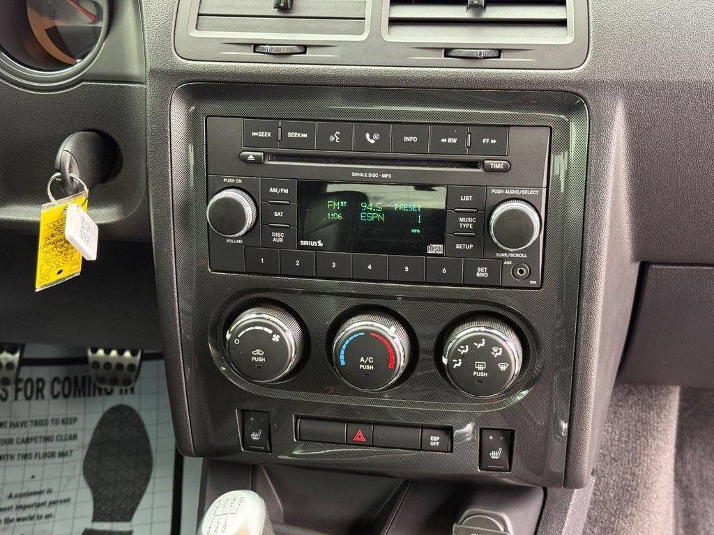 Used 2009 Dodge Challenger SRT8 RWD image 11