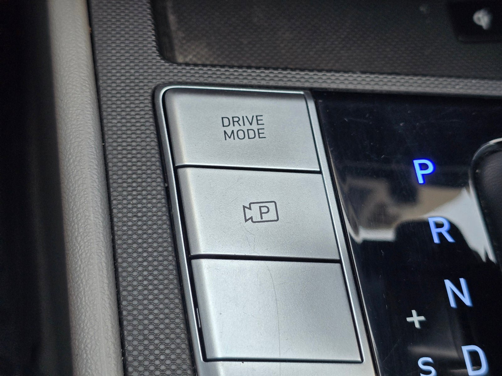 Certified 2025 Hyundai Elantra Sport image 21