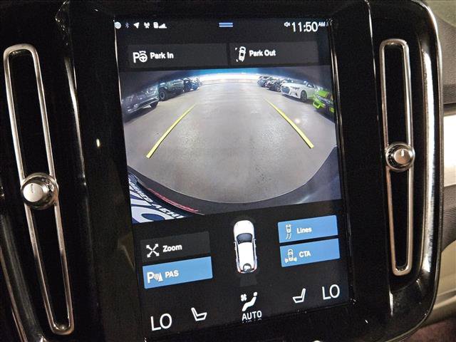 Used 2019 Volvo XC40 T5 Momentum image 14