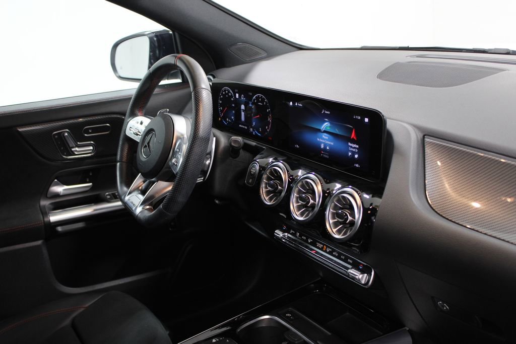 Used 2022 Mercedes-Benz GLA 35 AMG 4MATIC image 29