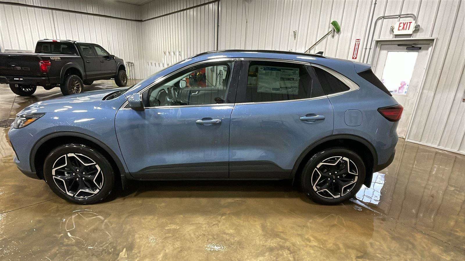 New 2026 Ford Escape Platinum w/ Equipment Group 601A image 30