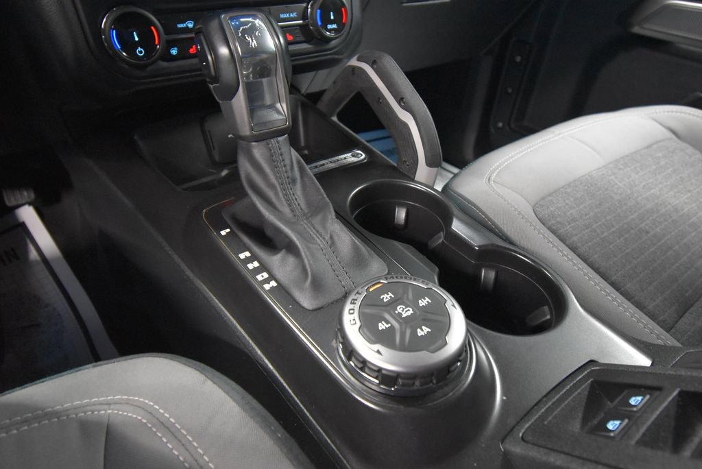 Used 2022 Ford Bronco Outer Banks image 17