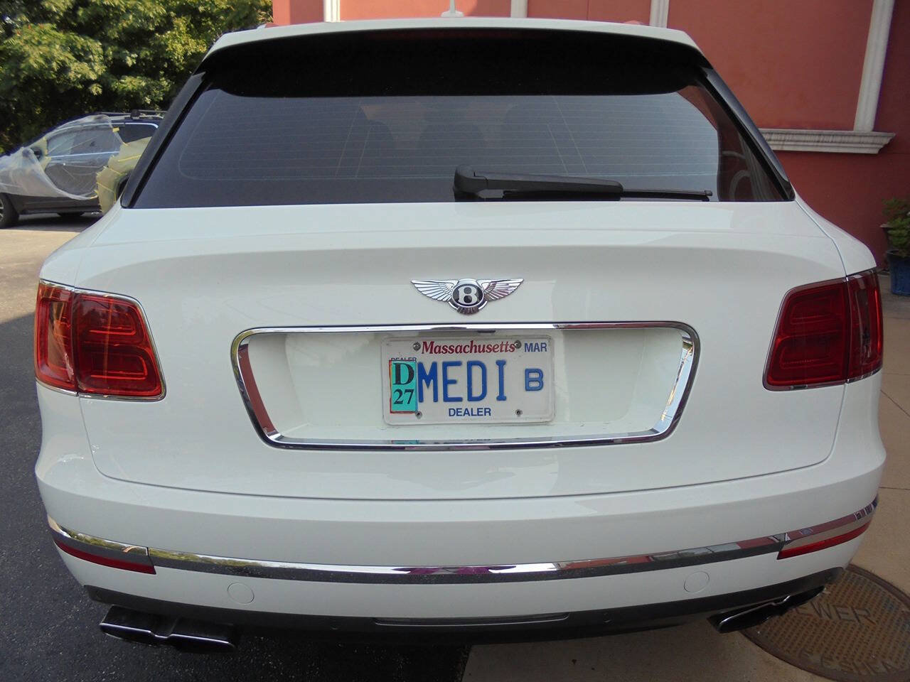 Used 2019 Bentley Bentayga AWD/4WD image 19