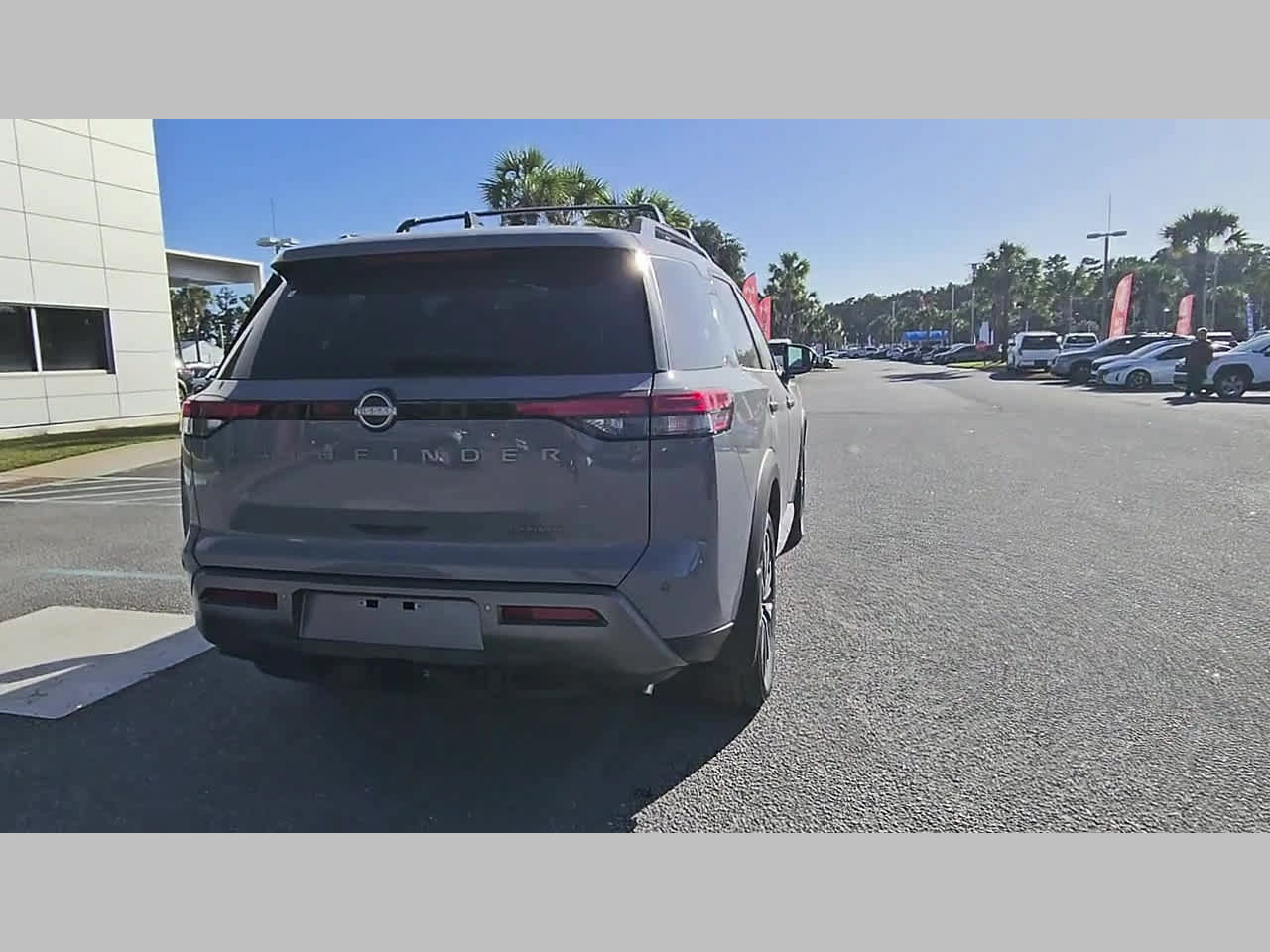 New 2026 Nissan Pathfinder Platinum FWD image 31