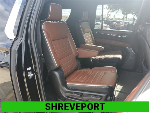 Used 2024 GMC Yukon XL Denali Ultimate image 28