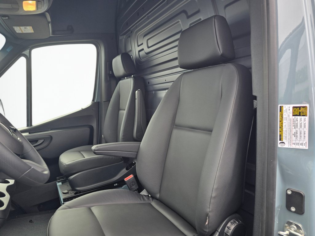 New 2025 Mercedes-Benz Sprinter 2500 image 19