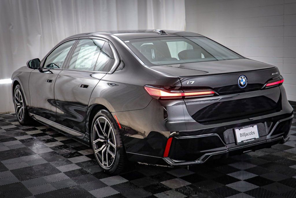 New 2026 BMW i7 xDrive60 w/ Executive Package AWD/4WD image 17