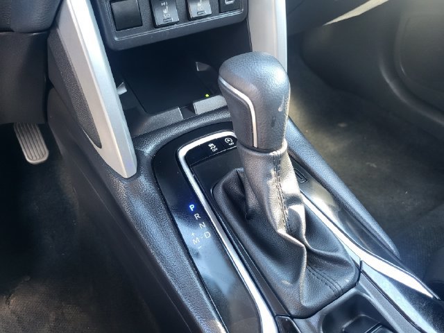 Used 2025 Toyota Corolla Cross XLE FWD image 19