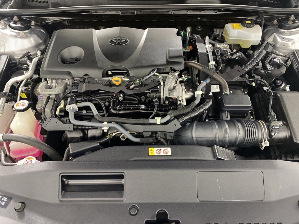 Used 2018 Toyota Camry XLE image 35