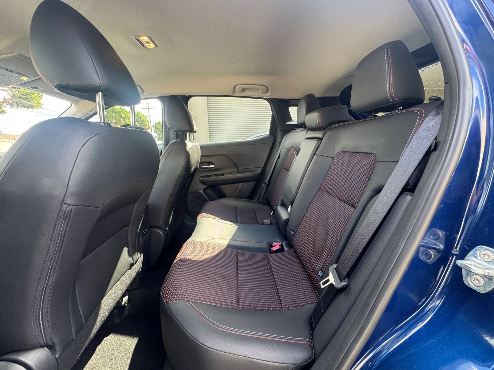 Used 2026 Nissan Kicks SR FWD image 25