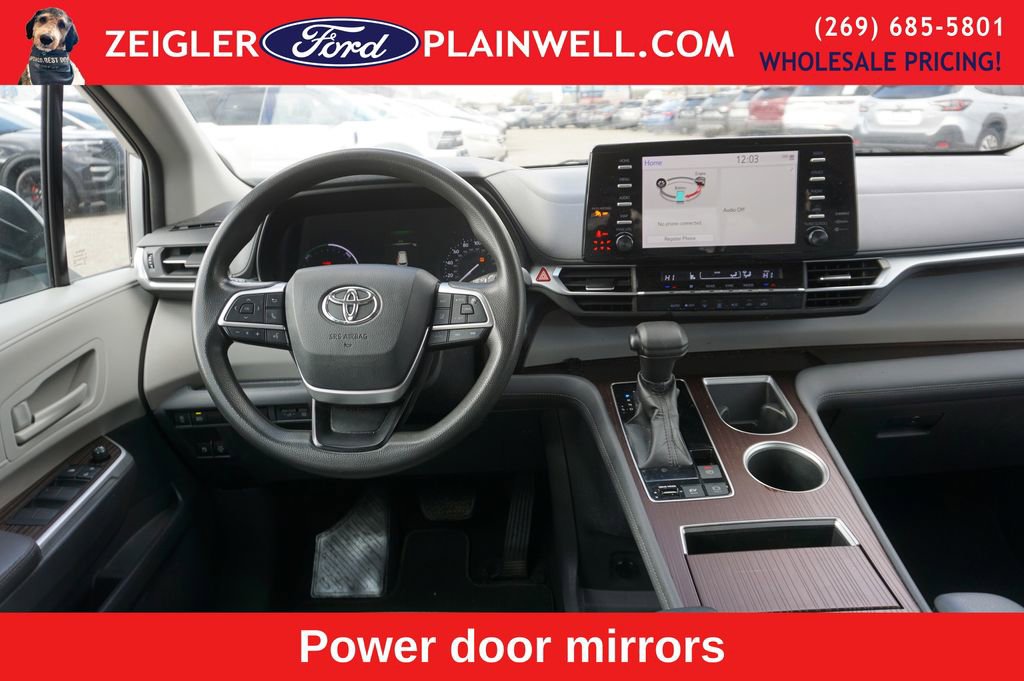 Used 2021 Toyota Sienna LE image 13