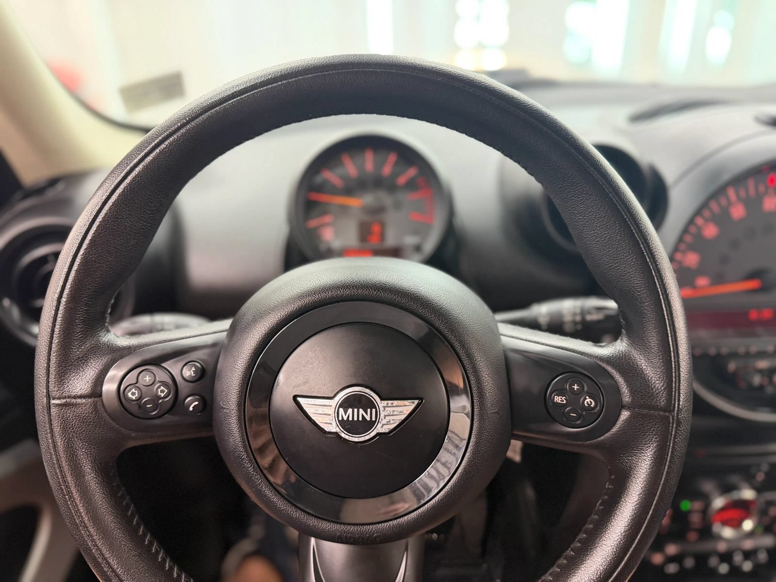 Used 2015 MINI Cooper Paceman FWD image 19