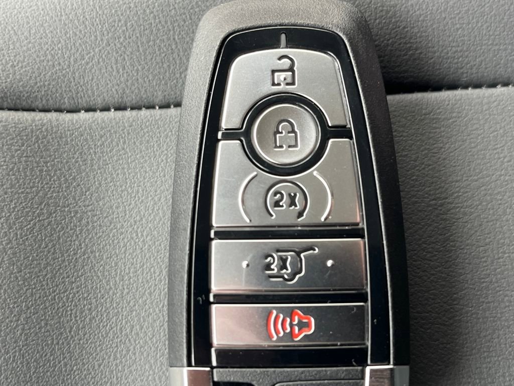 New 2025 Ford Expedition Max Active image 11