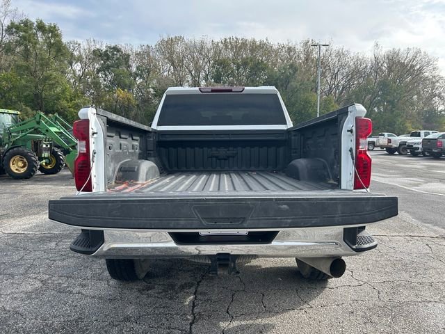 Used 2024 Chevrolet Silverado 2500 LT AWD/4WD image 16