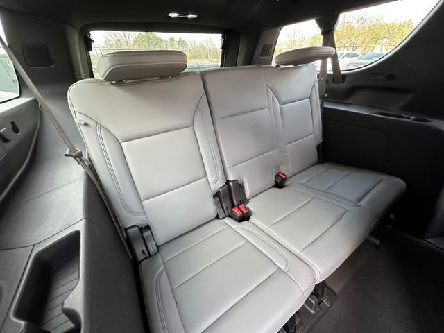 Used 2021 Chevrolet Suburban LT w/ LT Signature Package RWD image 42
