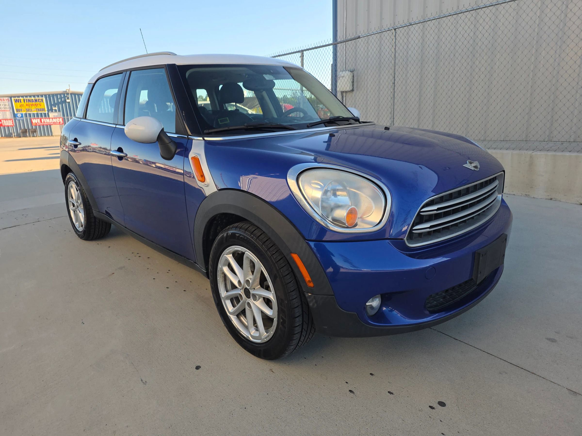 Used 2015 MINI Cooper Countryman Cooper Hatchback 4D image 6
