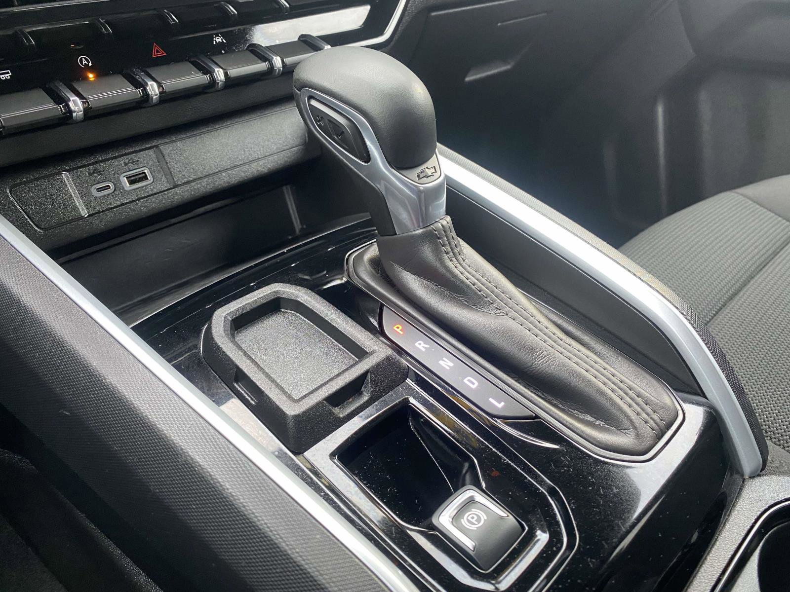 Used 2024 Chevrolet Colorado LT w/ LT Convenience Package II image 27