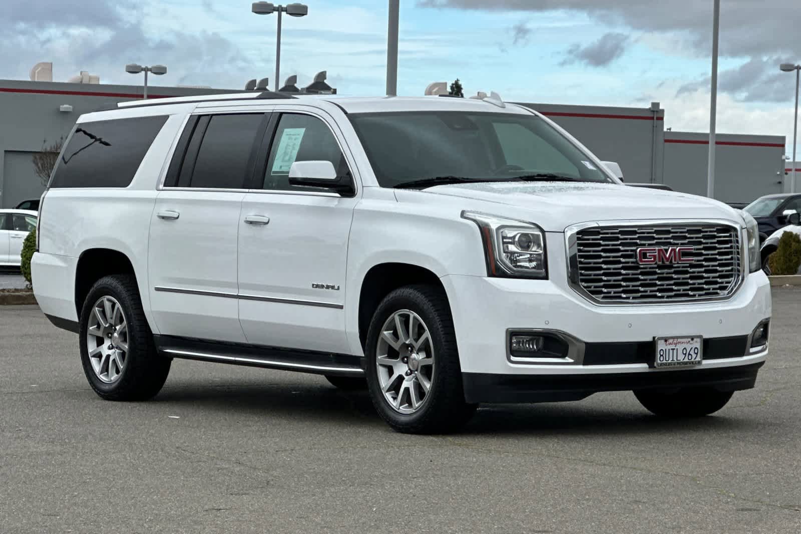 Used 2020 GMC Yukon XL Denali RWD image 5