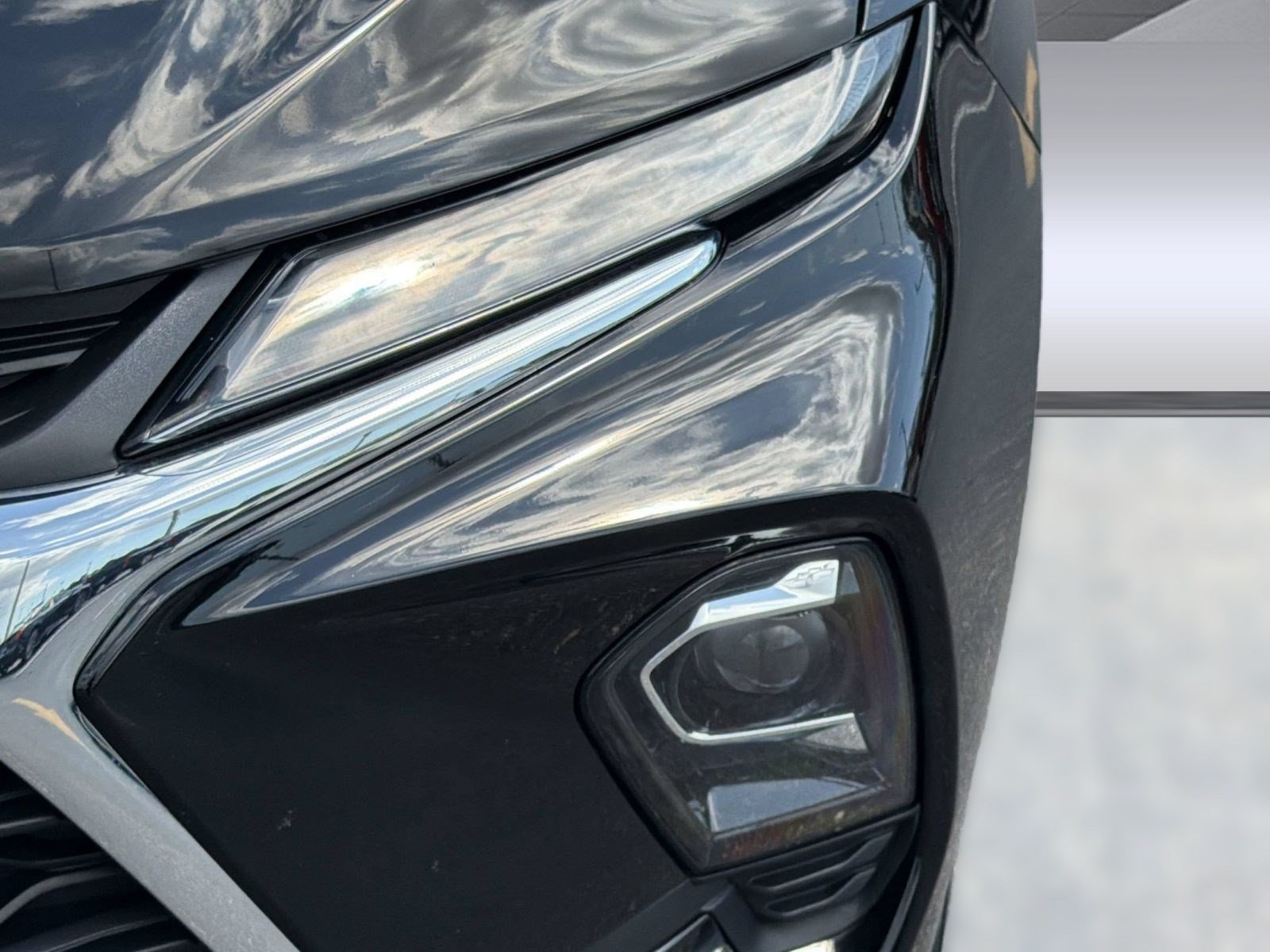 Used 2025 Chevrolet Blazer LT FWD image 12