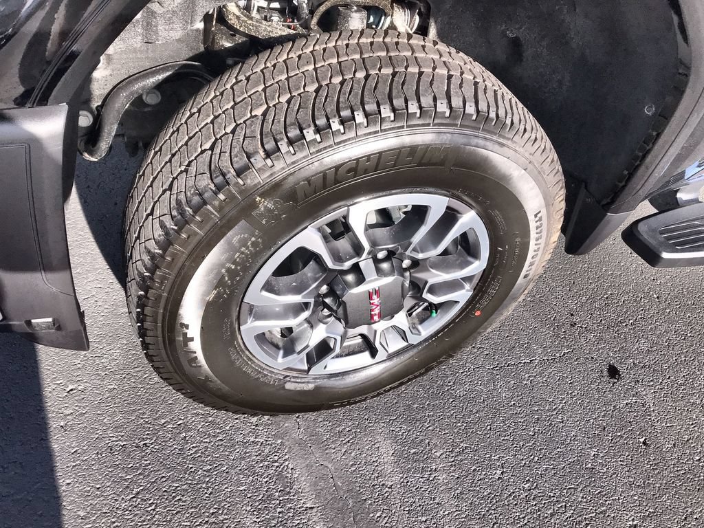 New 2026 GMC Sierra 2500 SLE AWD/4WD image 10