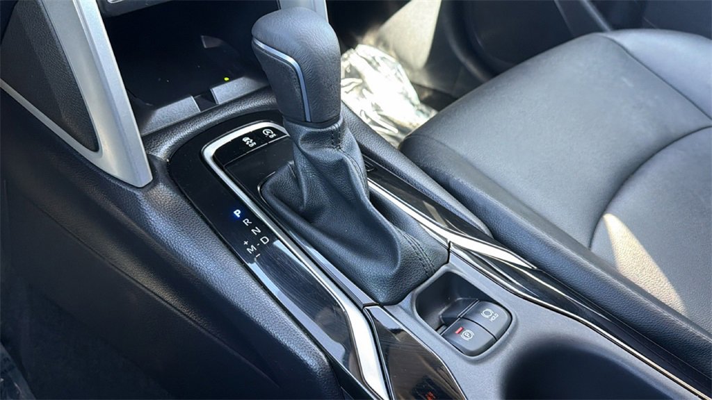 Certified 2025 Toyota Corolla Cross XLE w/ Convenience Package image 30