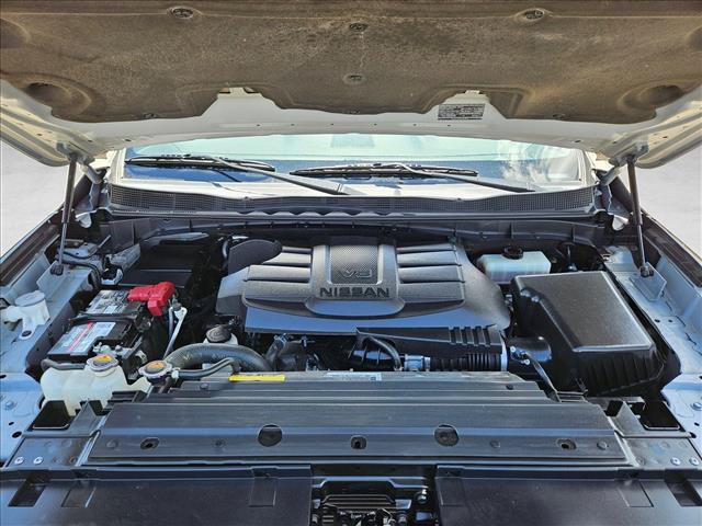 Used 2023 Nissan Titan PRO-4X w/ Pro-4x Convenience Package AWD/4WD image 22