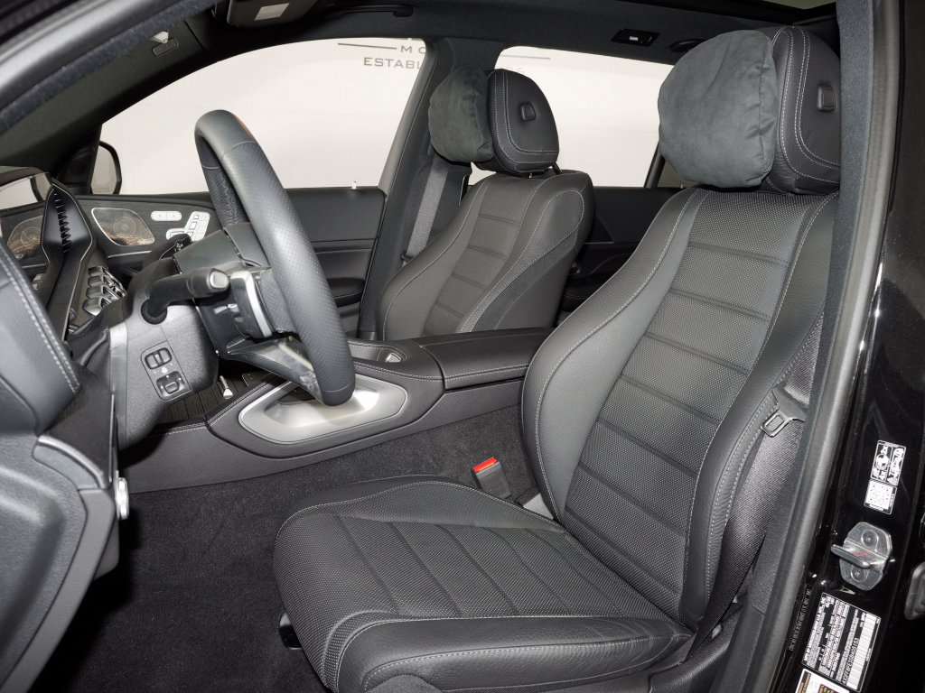 Certified 2025 Mercedes-Benz GLS 580 4MATIC image 13