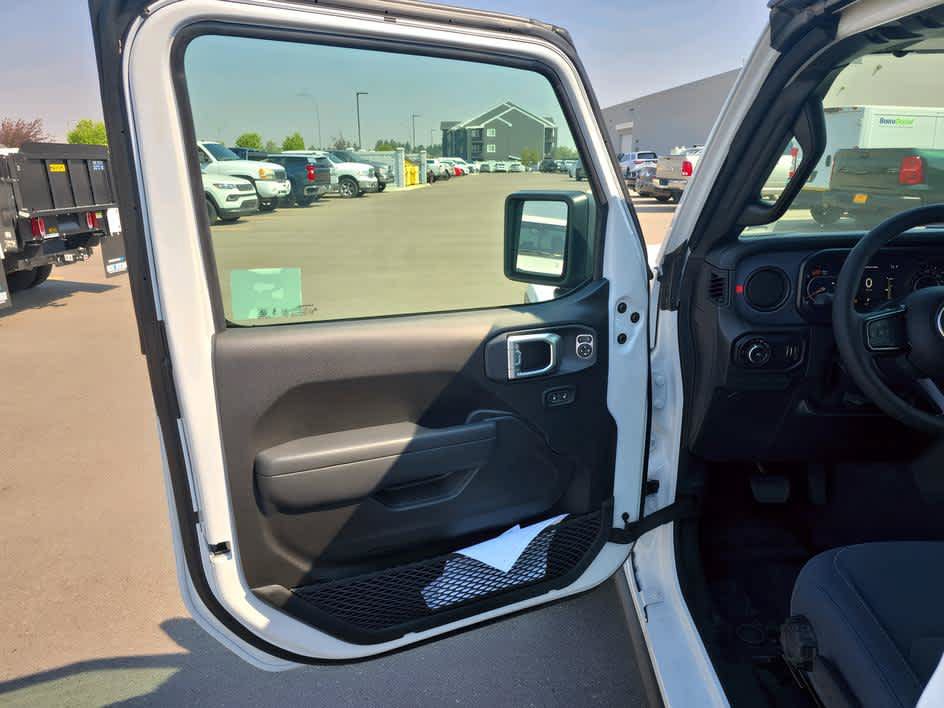 New 2026 Jeep Wrangler Unlimited Sport AWD/4WD image 9