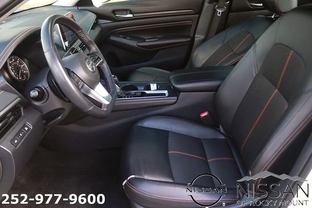 Used 2019 Nissan Altima 2.5 SR FWD image 14