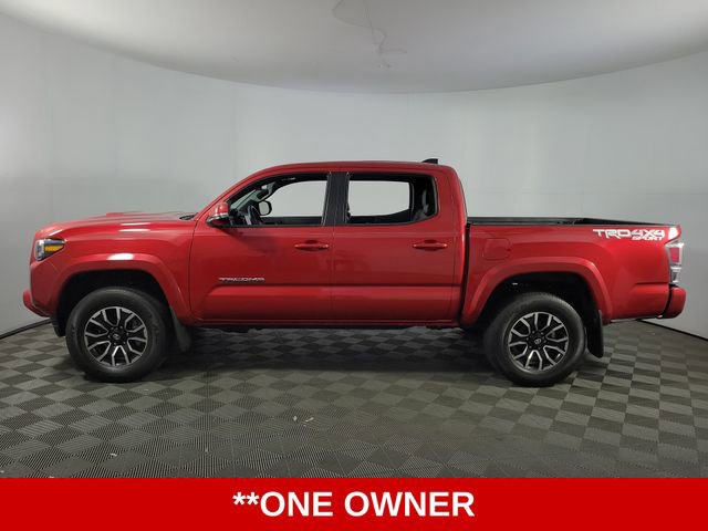 Used 2022 Toyota Tacoma TRD Sport w/ TRD Premium Sport Package AWD/4WD image 5