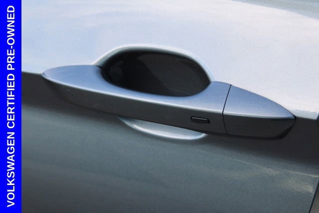 Used 2025 Volkswagen Jetta SE w/ Sunroof Package image 12