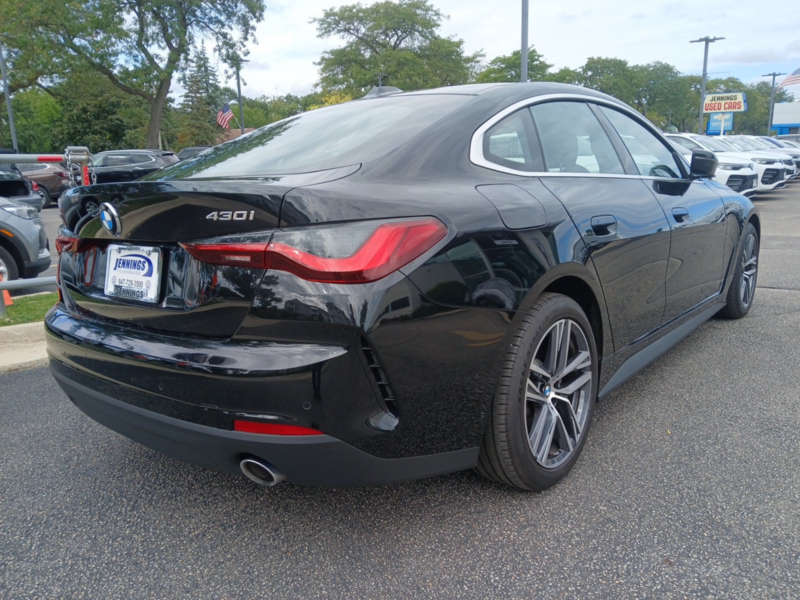 Used 2024 BMW 430i Gran Coupe xDrive w/ Premium Package AWD/4WD image 4