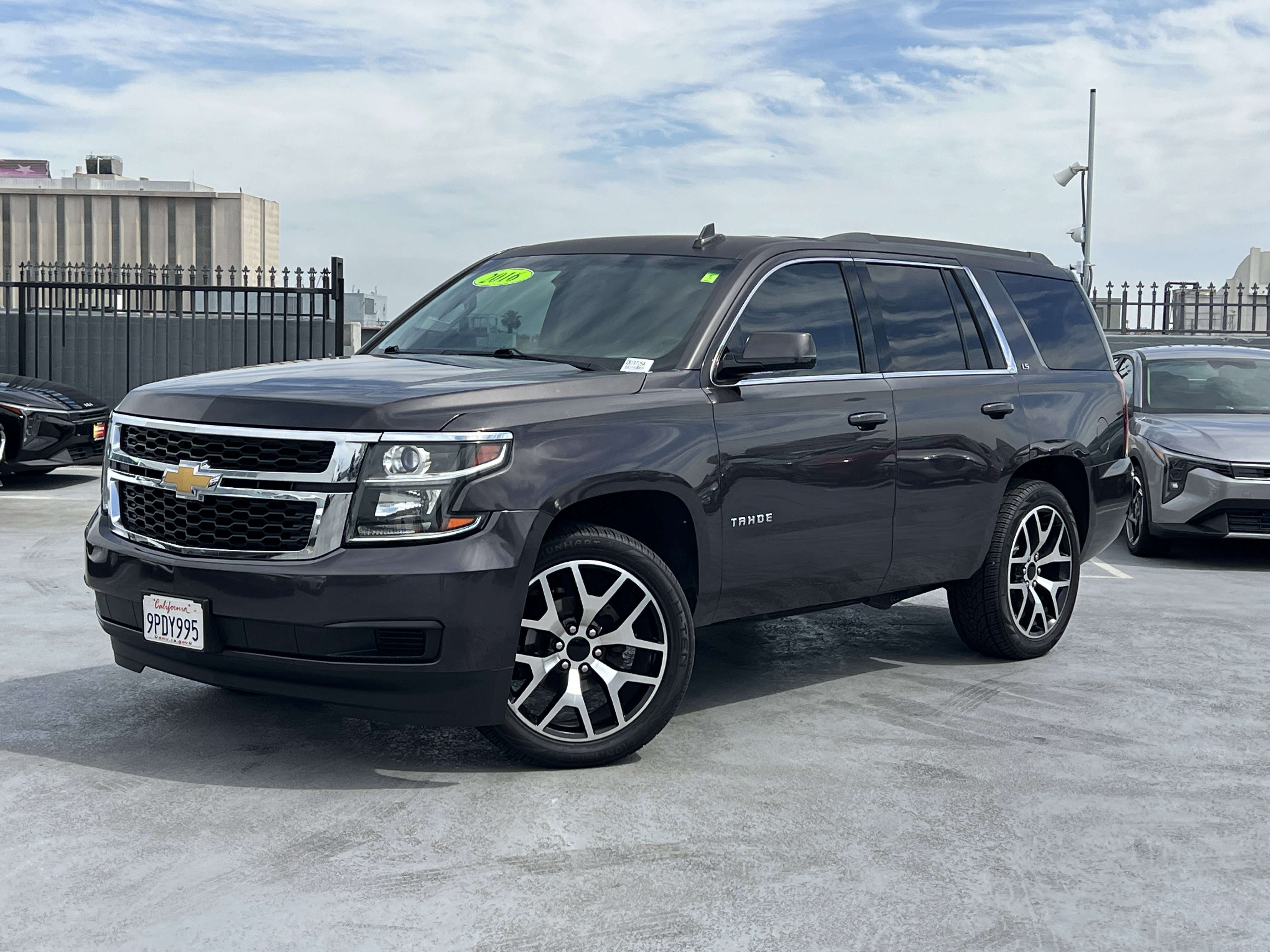 Used 2016 Chevrolet Tahoe LS image 2