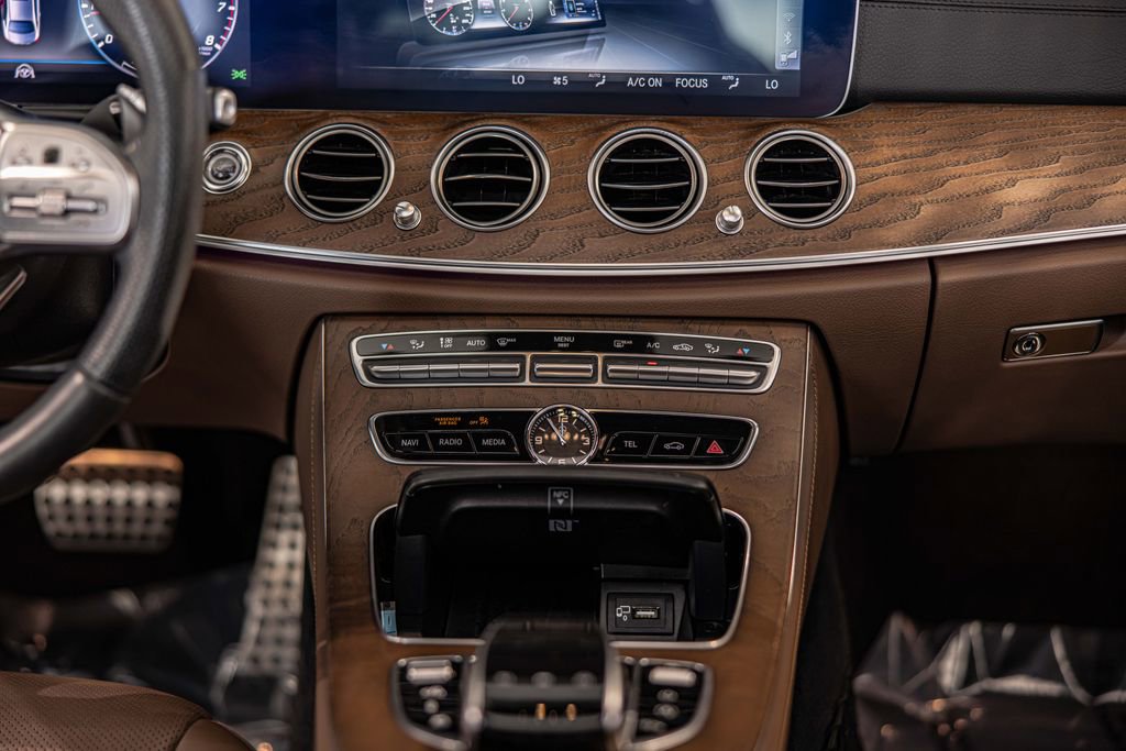 Used 2019 Mercedes-Benz E 53 AMG 4MATIC Sedan image 37