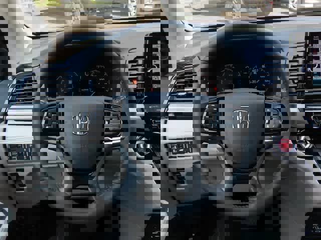 New 2026 Honda Odyssey Touring image 21
