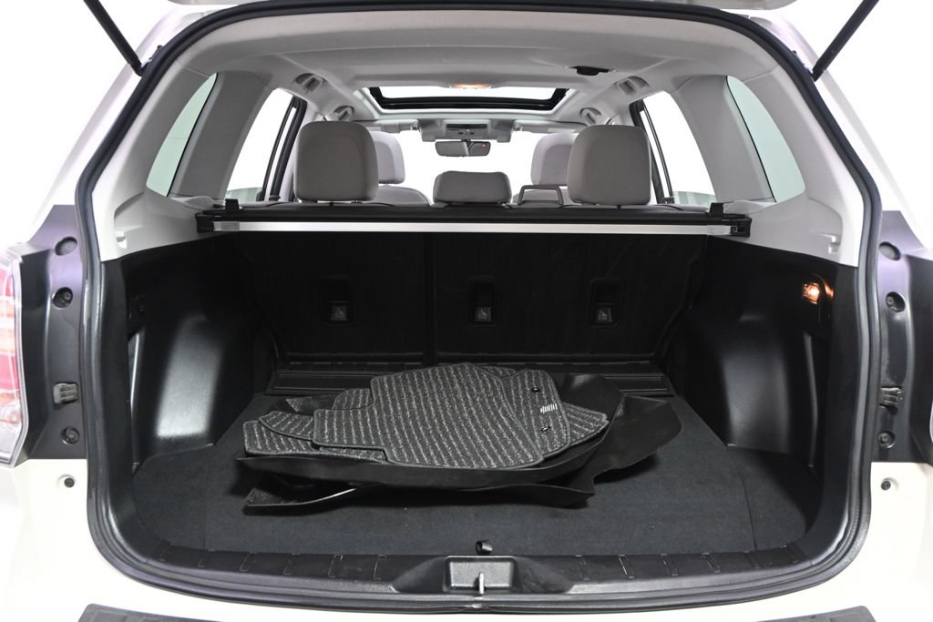 Used 2018 Subaru Forester 2.5i Premium AWD/4WD image 19