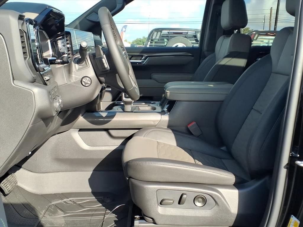 New 2026 Chevrolet Silverado 1500 ZR2 AWD/4WD image 17