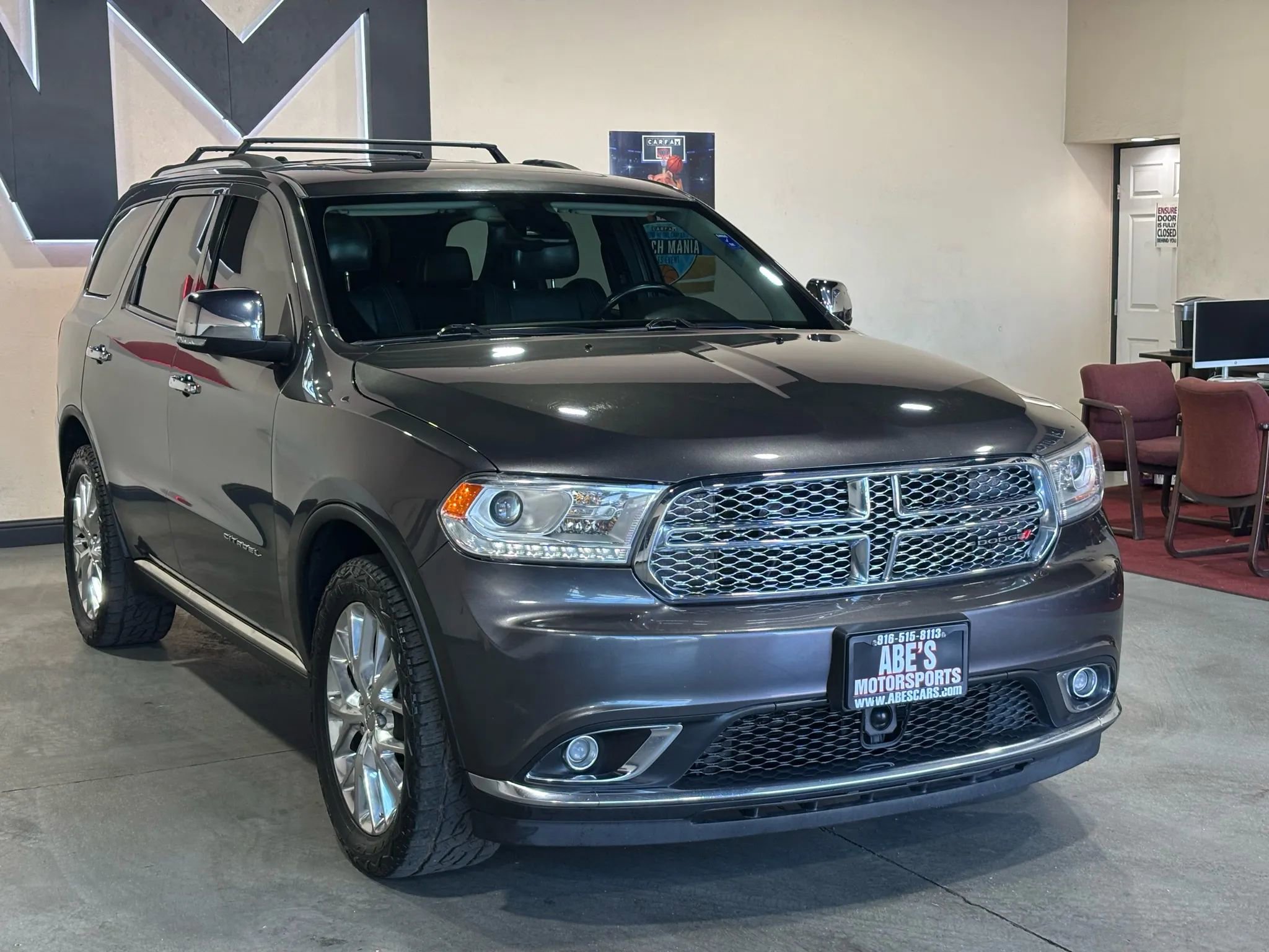 Used 2014 Dodge Durango Citadel w/ Technology Group AWD/4WD image 2