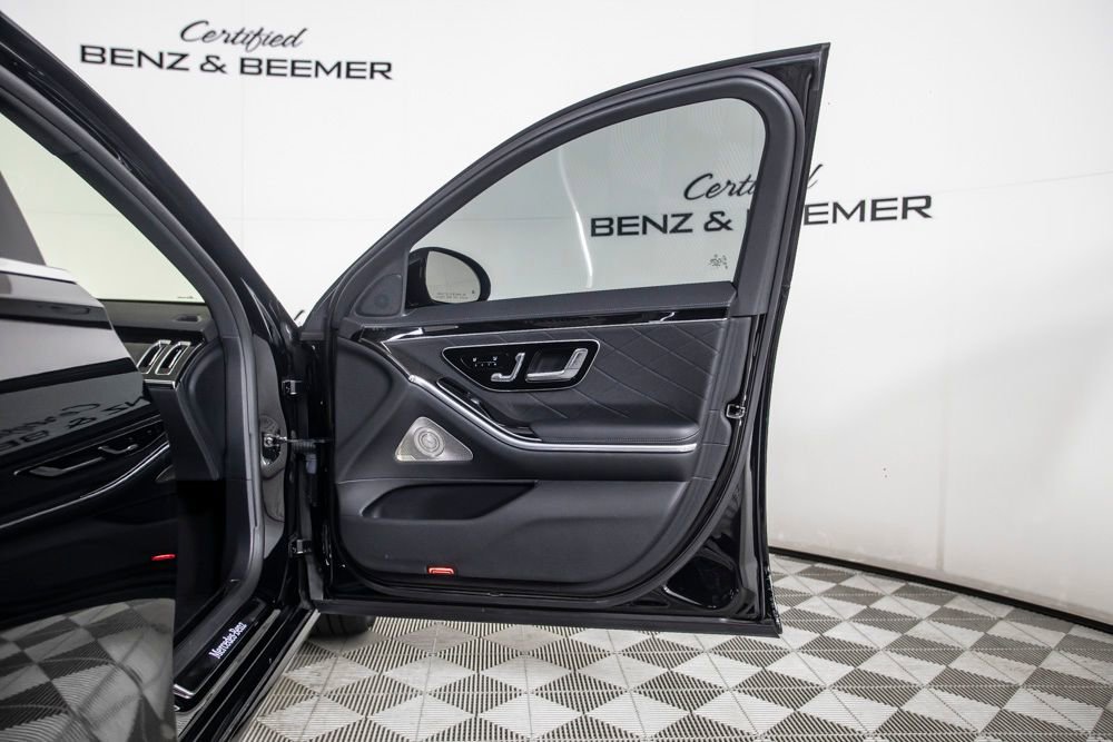 Used 2023 Mercedes-Benz S 580 4MATIC Sedan image 16