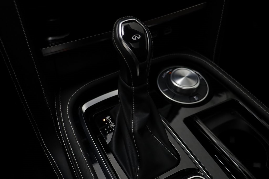 Used 2023 INFINITI QX80 Premium Select w/ Cargo Package image 11