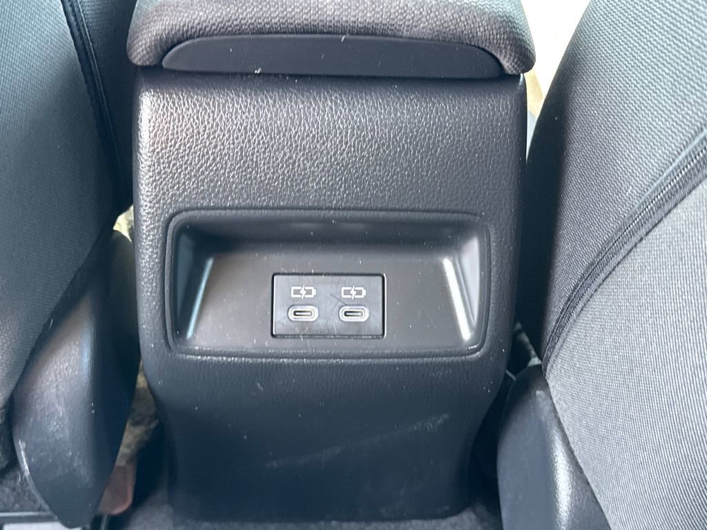 Used 2024 Toyota Corolla LE image 25