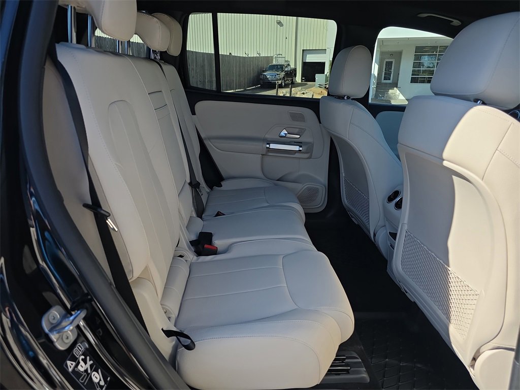 New 2026 Mercedes-Benz GLB 250 4MATIC image 15